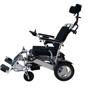 כסא גלגלים חשמלי מתקפל עד 180 ק”ג נשיאה | דגם D26 +